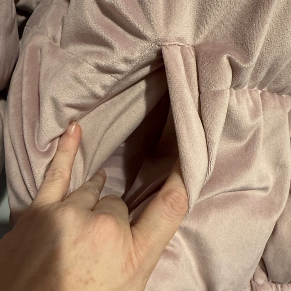 Old Navy Soft Pink Puffer Jacket - Picture 6 of 11